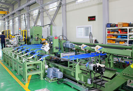 2공장 육각봉및 사각봉 가공용 COMBINDER 가공라인